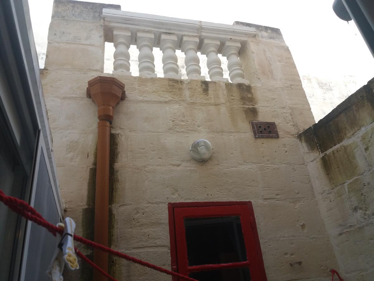 The 1930'S Maltese Residence St. Paul's Bay Exterior photo